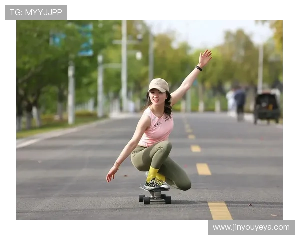 深圳滑板队技术探讨:聚焦滑板运动的创新与发展之路 深圳滑板队技术探讨:聚焦滑板运动的创新与发展之路