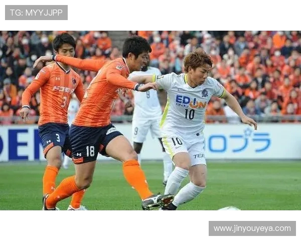 东渡绿茵与大宫松鼠激战在即球迷期待精彩对决与胜负悬念