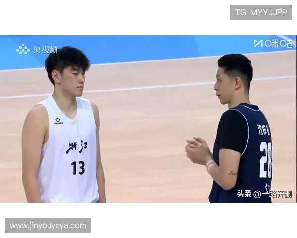 余嘉豪的成长之路：从少年篮球梦到职业生涯的辉煌成就