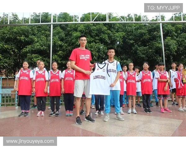 朱旭航的成长之路：从平凡少年到卓越领袖的奋斗历程与启示