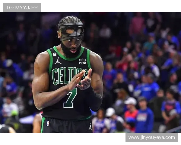 杰伦布朗的成长之路:从新秀到NBA明星的蜕变与挑战 杰伦布朗的成长之路:从新秀到NBA明星的蜕变与挑战