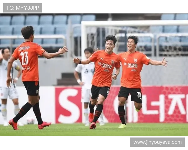 济州联与庆南足球队历史交锋回顾与战绩分析