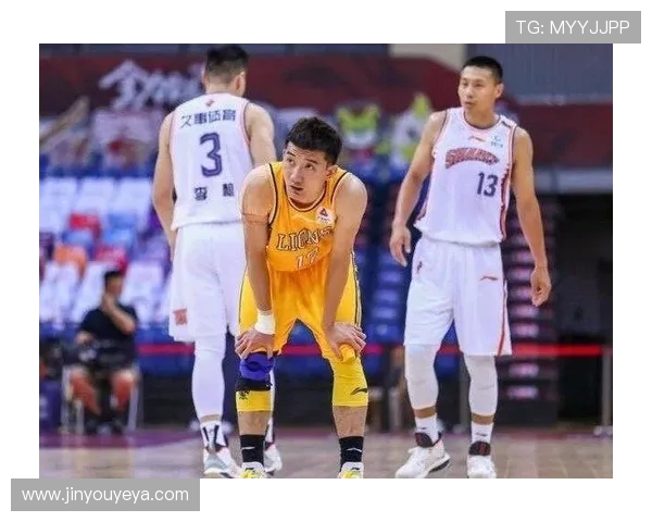 重庆足球队以64分稳居挑战赛积分榜首位展现强劲实力