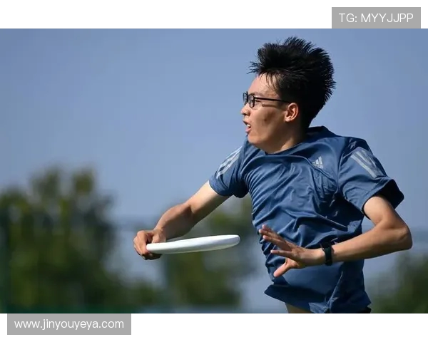 重庆飞盘队荣登飞盘战术排行榜第六名展现实力与潜力