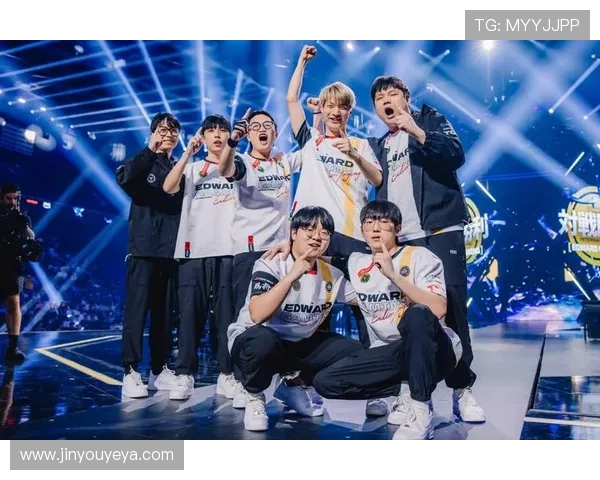 EDG团队协作引发热议DOTA2赛场上的争论与反思 EDG团队协作引发热议DOTA2赛场上的争论与反思